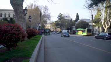 Tiflis, Gürcistan - 09 Nisan 2024: Rustaveli Bulvarı, Tiflis. Seyahat