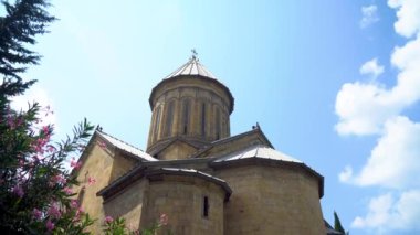 Eski Tiflis Kasabası 'ndaki Sioni Katedrali, Gürcistan' daki antik bir katedral.
