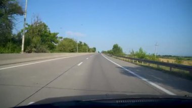 Batı ve doğu Georgia 'yı bağlayan otomobil otoyolu. Seyahat