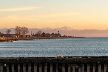 Karadeniz 'de güzel bir gün batımı, Poti, Gürcistan. Peyzaj
