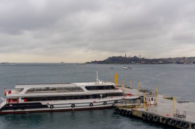 Boğaz 'da seyir ve diğer gemiler. Seyahat