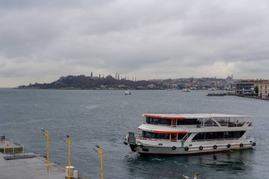 Boğaz 'da seyir ve diğer gemiler. Seyahat