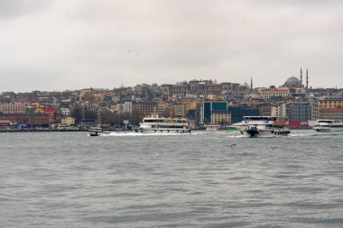 Boğaz 'da seyir ve diğer gemiler. Seyahat