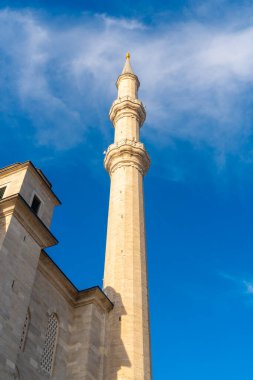 Müslüman bir caminin minaresi. Din. İstanbuul