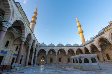 Sultan Süleyman Camii 'nin içi. Din