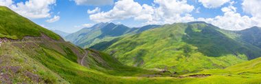 Yukarı Khevsureti, Gürcistan 'ın güzel dağlık manzarası. Seyahat