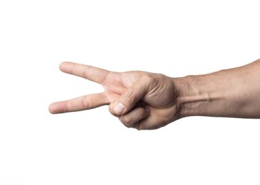 Nükleer beyaz arka planda bir adamın el ve kolu, iki parmak göstererek selamlama onayı ya da pozitifliği.