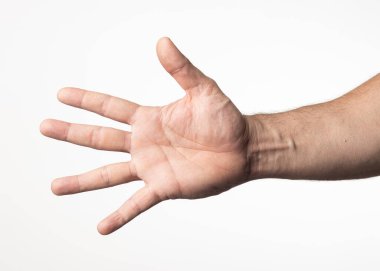 Nükleer bir beyaz arka planda el ve kolu açık bir adam, bir selamlama ya da pozitiflik jesti gösteriyor.