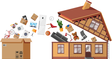 İçinde ev eşyalarıyla dolu ahşap bir bina..