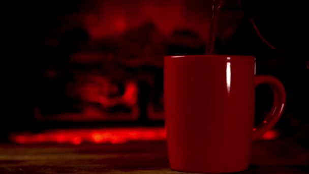 Hot Beverage Coffee Tea Poured Red Cup Wooden Board Burning — Vídeos de Stock
