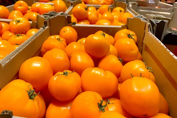 Many Beautiful Ripe Peaches Supermarket Counter Grocery Shop Sale Fresh — Stock Photo, Image