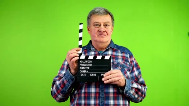 Friendly Amusing Senior Man Claps Clapperboard Film Production Mature Film — Stock Video