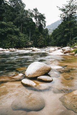 Nehrin yukarısında Sungai Kampar, Gopeng, Perak.