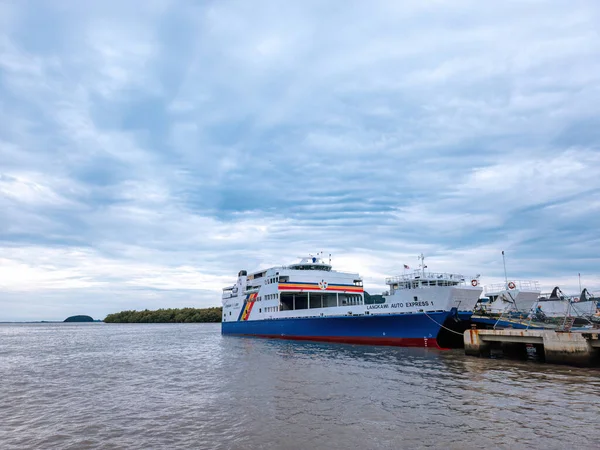 马来西亚珀利斯 2022年8月6日 码头渡船 — 图库照片