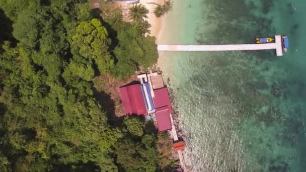 Vista Panorámica Aérea Chalet Resort Con Puente Flotante Isla Perhentian — Vídeos de Stock
