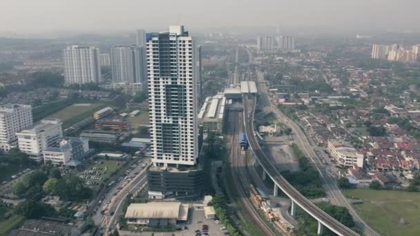 Veduta Aerea Rotante Dei Binari Lrt Kajang Città Selangor Malesia — Video Stock