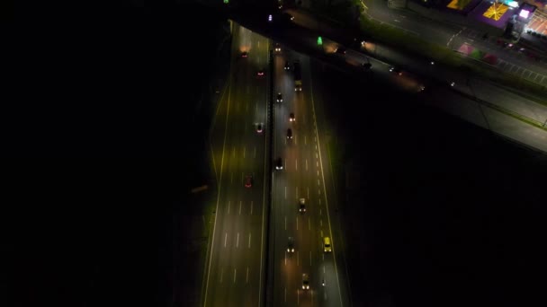 Inclinação Cinematográfica Carros Movimento Estrada Cidade Nilai Malásia Noite — Vídeo de Stock