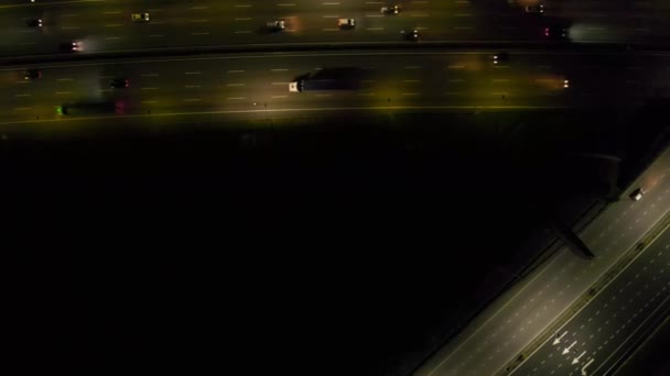 Draufsicht Zoom Aus Autos Die Nachts Auf Der Autobahn Malaysia — Stockvideo