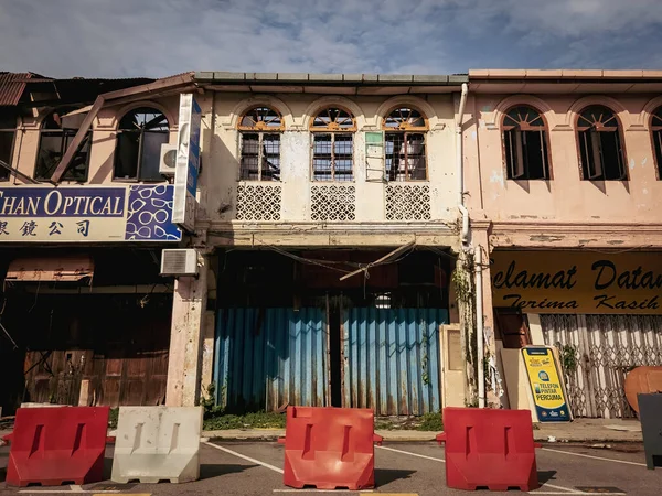 Negeri Sembilan, Malezya - 26 Ekim 2022 Kuala Pilah 'ta yenilenen eski bina.