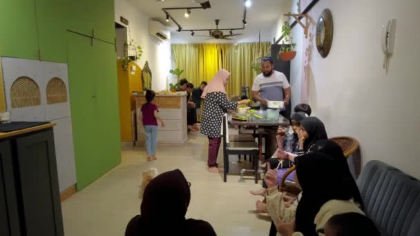 Kajang Malaysia August 2023 Parents Hosting Birthday Party Children Guests — Stockvideo