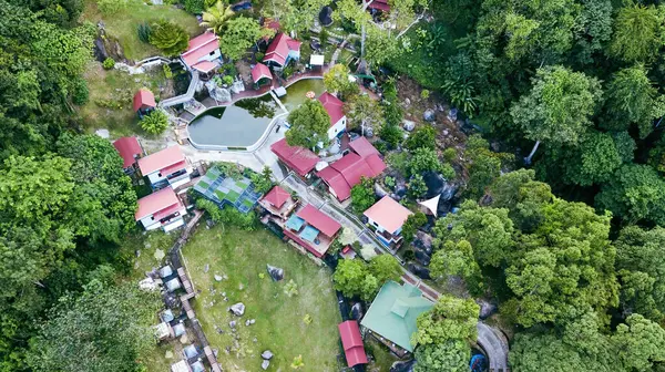 Aerial View Hill Resort Surrounded Rainforest Lenggong Sunrise Foto Stock