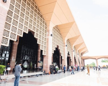 CYBERJAYA, SELANGOR - 2 Ocak 2023 - Raja Haji Fisabilillah Camisi veya Siberjaya Camii 1 Mayıs 2015 tarihinde Cyberjaya, Selangor, Malezya 'da açıldı..