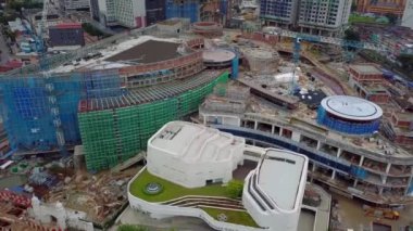 Kuala Lumpur, Malezya - 20 Haziran 2020 Bukit Bintang Şehir Merkezi yakınlarındaki Lalaport AVM şantiyesine yakınlaştır