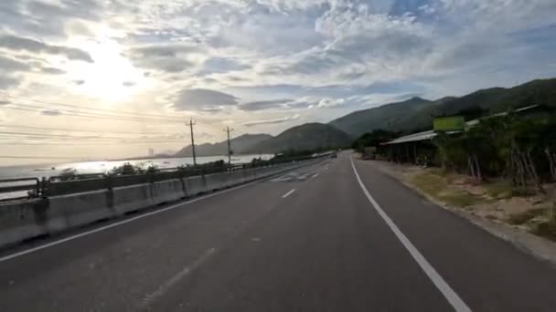 Pov Jedzie Autostradą Nad Morzem Wietnamie Duża Prędkość Wysokiej Jakości — Wideo stockowe