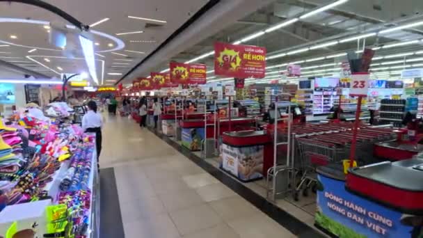 Huge Supermarket Big Vietnam Trolleys Cashiers High Quality Footage — Stock Video
