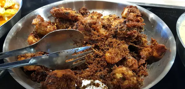 Ayam Goreng Rempah Tradizionale Pollo Fritto Giavanese Cotto Sulla Padella — Foto Stock