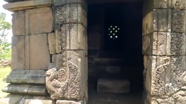 Ruines Anciennes Asie Rurale Laissées Intactes Dans Paysage Vert Ciel — Video