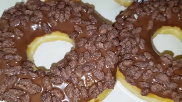 Seleções Deliciosos Donuts Frescos Padaria Saborosos Donuts Múltiplos Donuts Foco — Vídeo de Stock