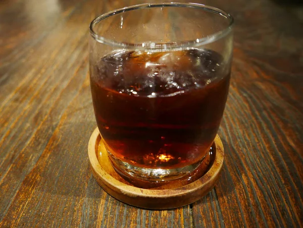 Transparente Gläser Mit Süßen Getränken Inneren Mit Cola Drink Mit — Stockfoto