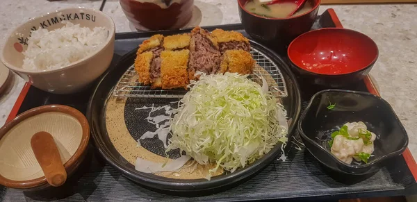 Індонезійська Японська Їжа Злиття Японська Кухня Індонезійському Стилі Гіукацу Яловичий — стокове фото