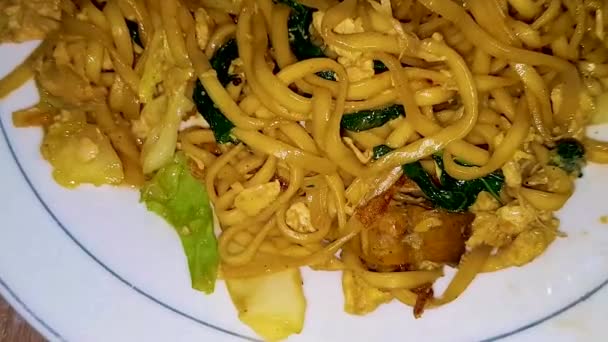 Mie Goreng Jawa Traditional Javanese Fried Noodle Sweet Savory Delicious — Stock Video