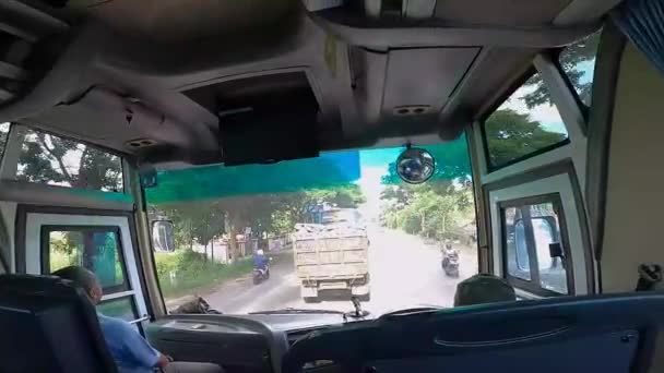 Busfahren Einem Überlandbus Busfahren Blick Vom Vordersitz Als Passagier Bus — Stockvideo