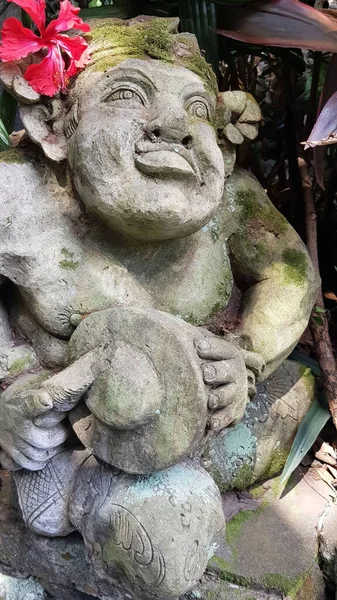 Красивая Художественная Статуя Балийского Камня Древняя Статуя Саду Используемая Качестве — стоковое фото