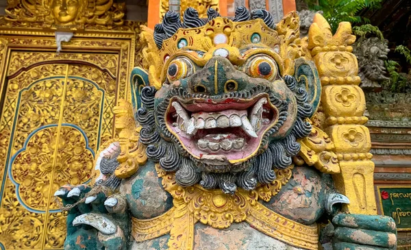 Традиционная Древняя Балийская Статуя Демона Ангела Имени Баронг Бали Охраняющая — стоковое фото