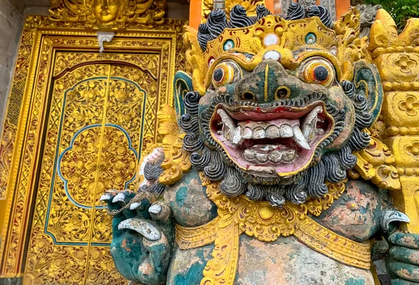 Традиционная Древняя Балийская Статуя Демона Ангела Имени Баронг Бали Охраняющая — стоковое фото