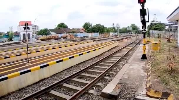 Поїзди Прямують Станції Соло Індонезії Швидкі Поїзди — стокове відео
