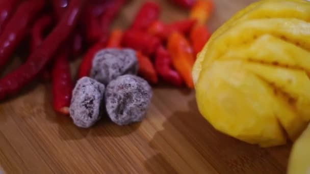 Ingredientes Para Cozinhar Salada Frutas Indonésia Chamada Buah Asinan Salada — Vídeo de Stock