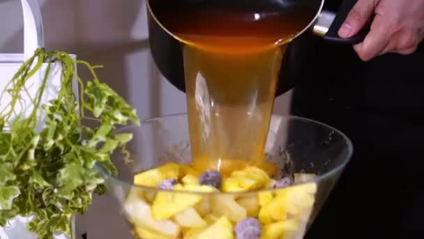 Gătit Mâncarea Proaspătă Sănătoasă Salatei Fructe Indoneziene Numită Asinan Gustare — Videoclip de stoc