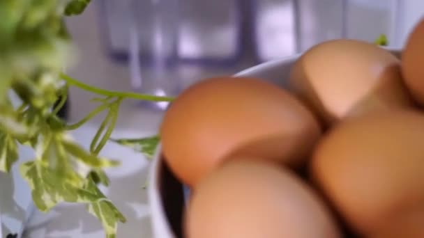 Menyiapkan Dan Memasak Proses Pembuatan Telur Orak Arik Tahu Makanan — Stok Video