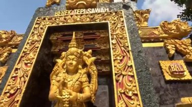 Bali, Endonezya kültürel ve sanat ortamı güzel bir eser ve heykel Bali 'deki kültürel ifade olarak seyahat multimedya içeriği oluşturmada iyidir