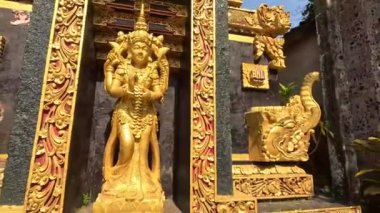 Bali, Endonezya kültürel ve sanat ortamı güzel bir eser ve heykel Bali 'deki kültürel ifade olarak seyahat multimedya içeriği oluşturmada iyidir