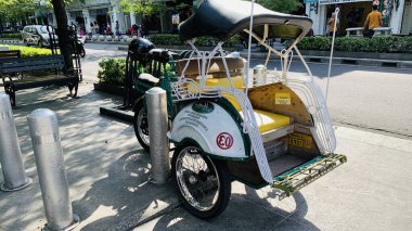 Çocuk taksisi, triportör ya da yerel halk buna 