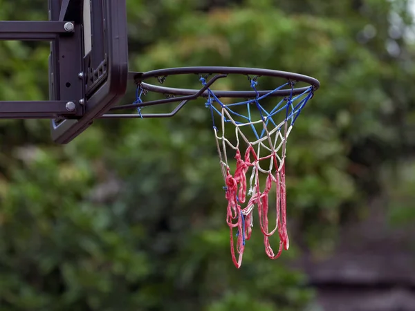 Close Basketball Net Blurry Leaves Background — Stock Photo, Image