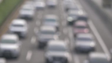 Soyut arkaplan. Karmaşık araçlarla otoyolda trafik yoğun..