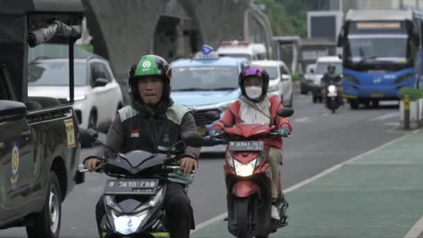 Jakarta Indonesia Jan 2024 Traffic Indonesian Hotel Roundabout Stop Jalan — Stock Video