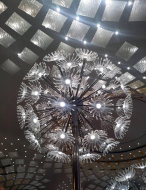 İç ışık. oda tavanı ışıklarının iç tasarımı